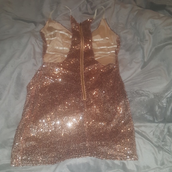 📢📢ON SALE NOW📢📢Sparkly Mini Dress - Picture 2 of 6